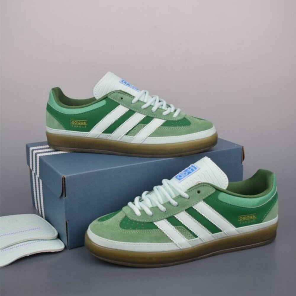 adidas Originals x Bad Bunny - Picture 2 of 4